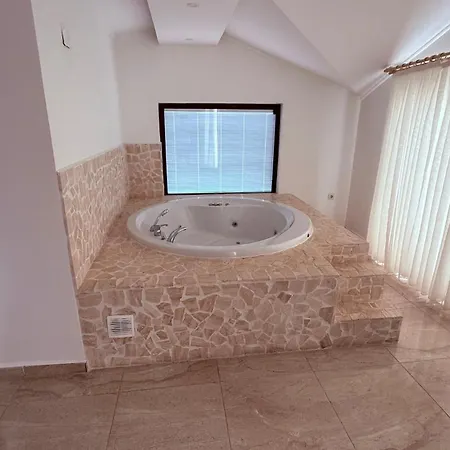 Villa Asfiya